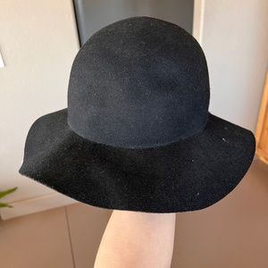 Black floppy hat